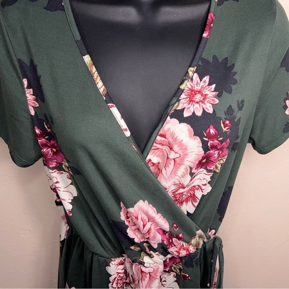 Small Love Fast Live Hard Dress Short Sleeve Green Floral Print Stretch - Picture 3 of 13